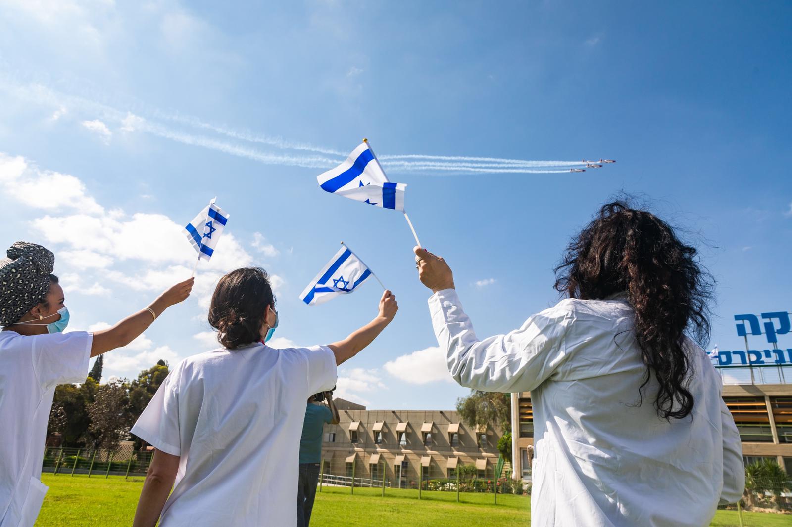 A_special_salute_flypast._Israel_72nd_Independence_Day._III